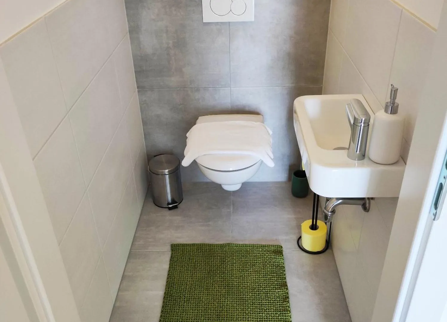 Roksox-Home Gegenueber Des Vienna International Center Und Kaiserwasser